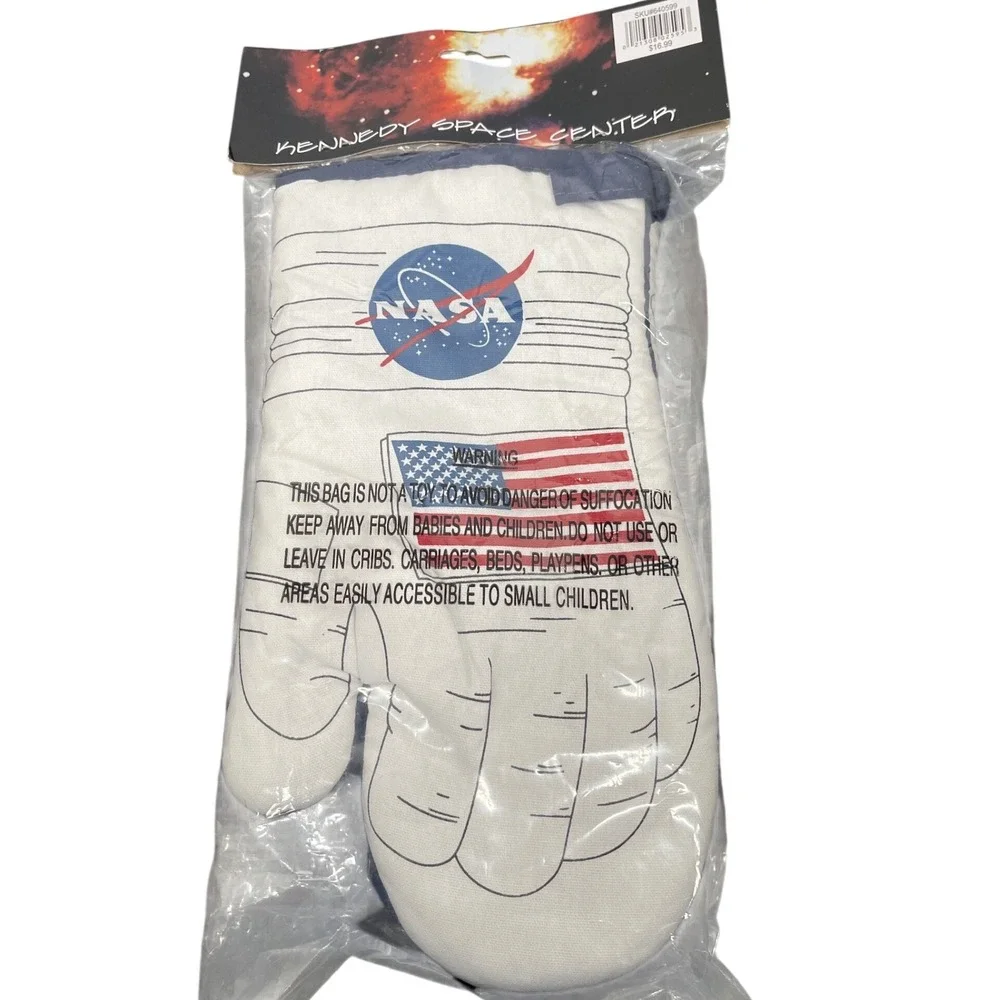 NASA Astro Mitts Astronaut Glove Oven Mitt Kennedy Space Center White Blue New